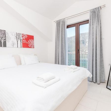 Apartments Miramar Kotor Luaran gambar