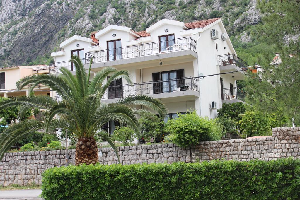 Apartments Miramar Kotor Bilik gambar