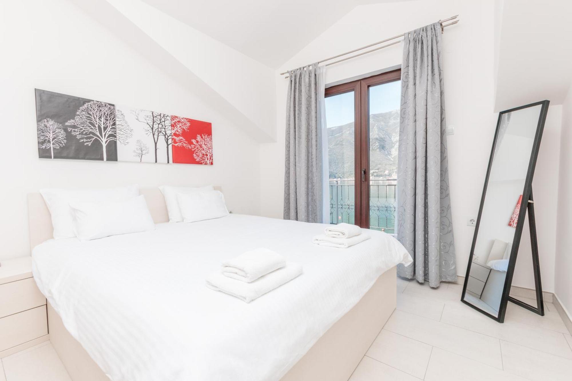 Apartments Miramar Kotor Luaran gambar