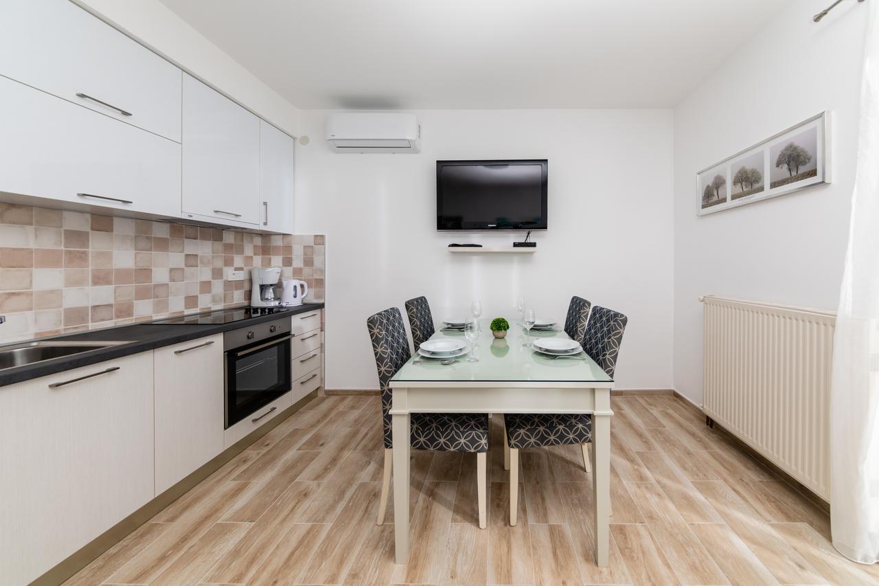 Apartments Miramar Kotor Luaran gambar